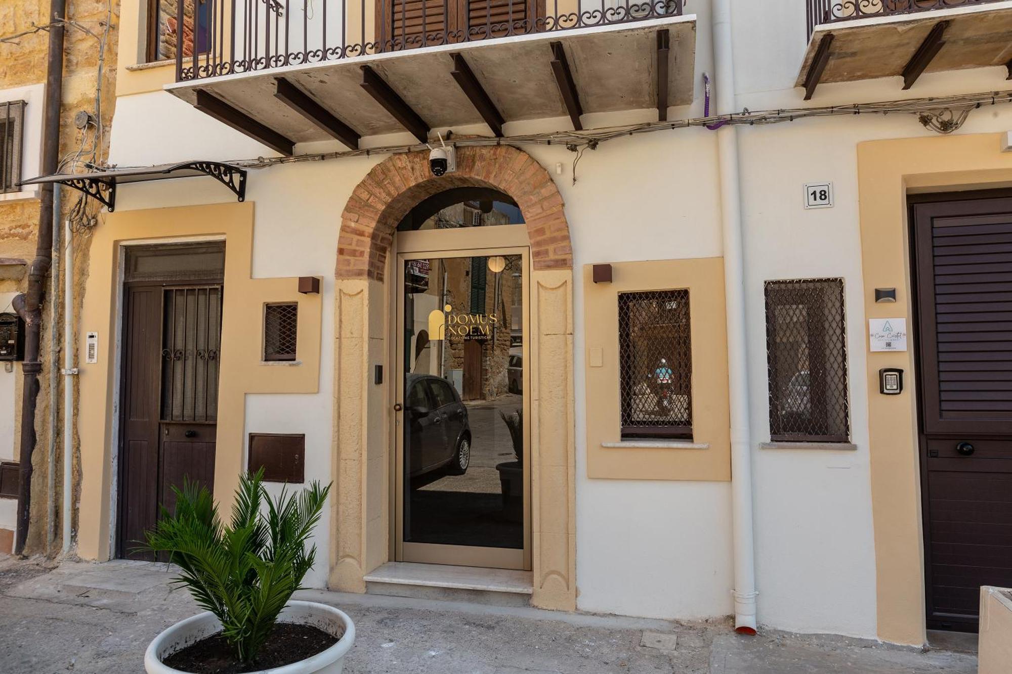 Domus Noem - Locazione Turistica Hotel Agrigento Exterior foto